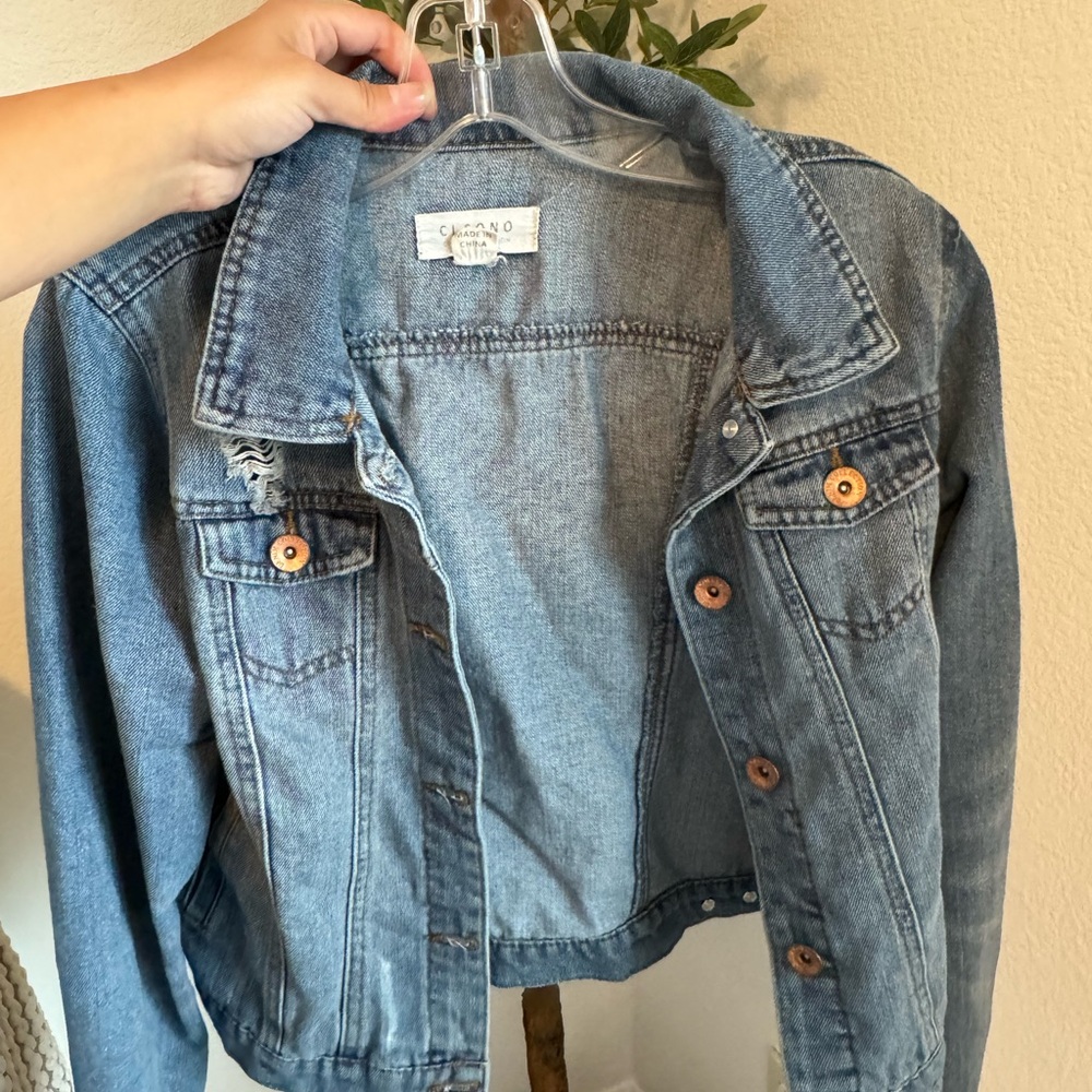 Softest jean jacket! Slightly cropped!